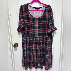 Plus size babydoll dress, black/blue/red plaid
